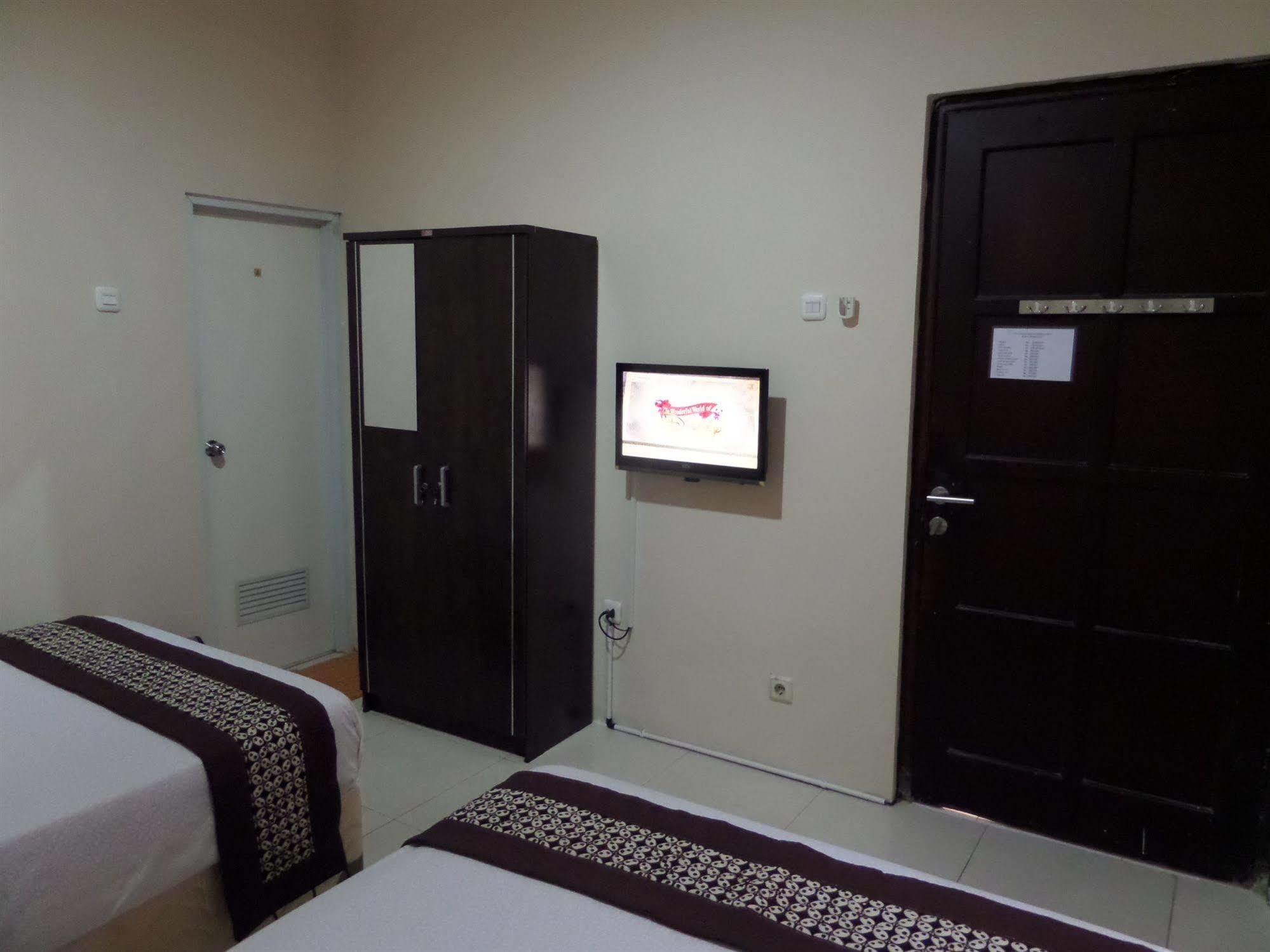 Oyo 201 Emdi House Timoho Hotel Yogyakarta Exterior photo